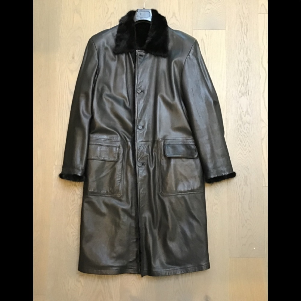 Men’s reversible black leather and mink coat